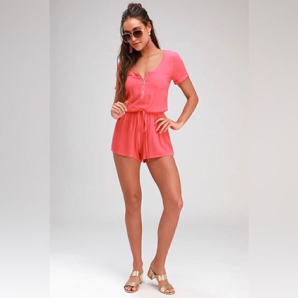 Lulu’s Kudos Coral Pink Short Sleeve Zip Romper - Picture 3 of 4